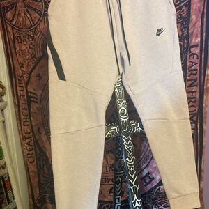 Nike Heather Gray Joggers with Black Details